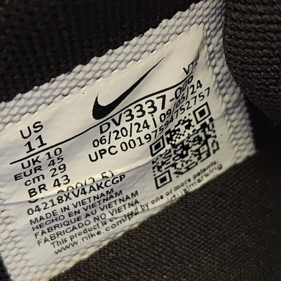 Nike Air Max DN Black Metallic Grey Pre-Owned Sz 11 - Picture 8 of 8